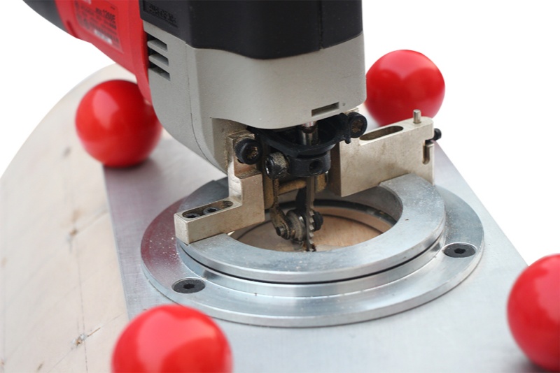 Rotary Jig Saw Machine Manual Cutting