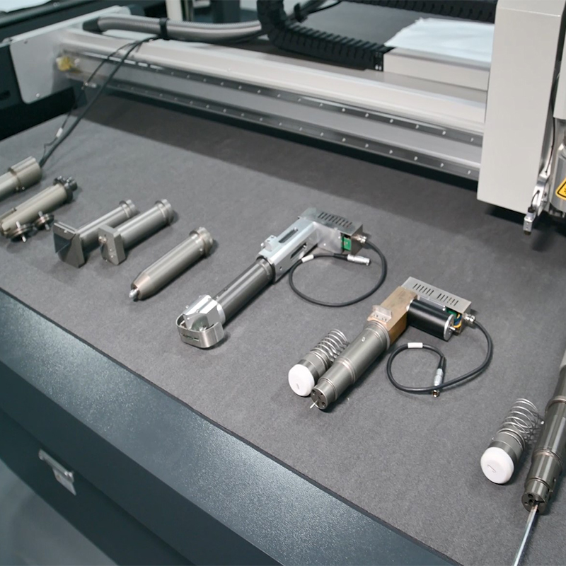 Digital Cutter with Tool Replacement