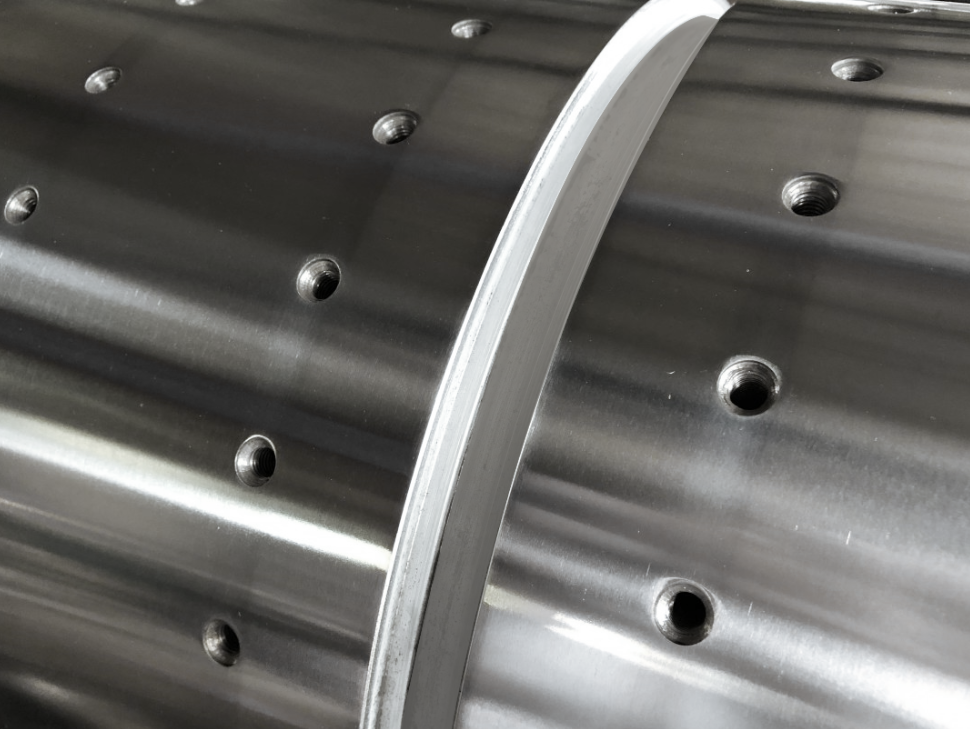 mounting cylinder with slots2